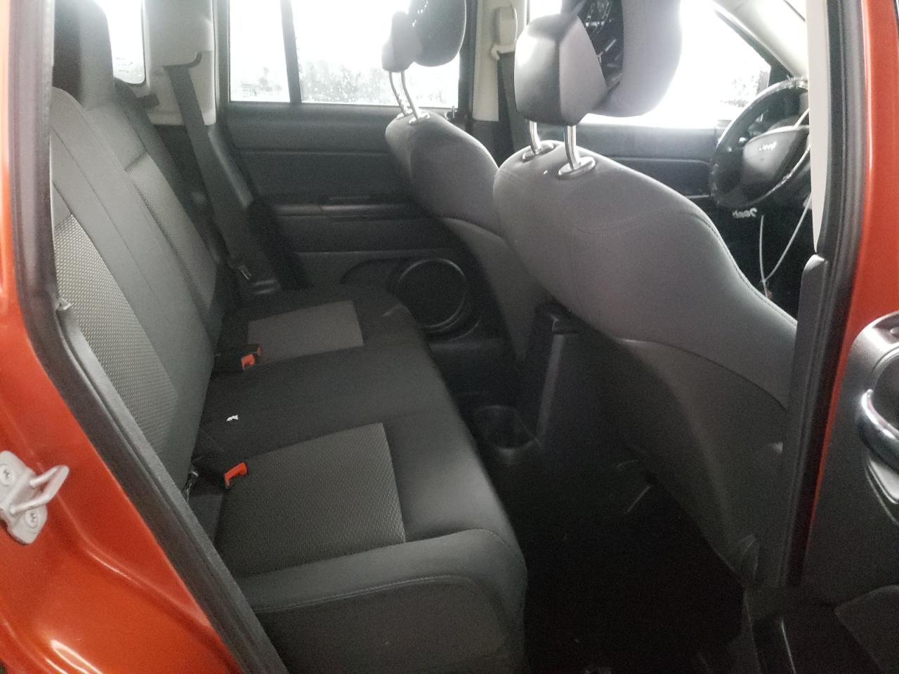 Photo 6 from auction – 2010 JEEP COMPASS SP with VIN 1J4NT4FB1AD549207