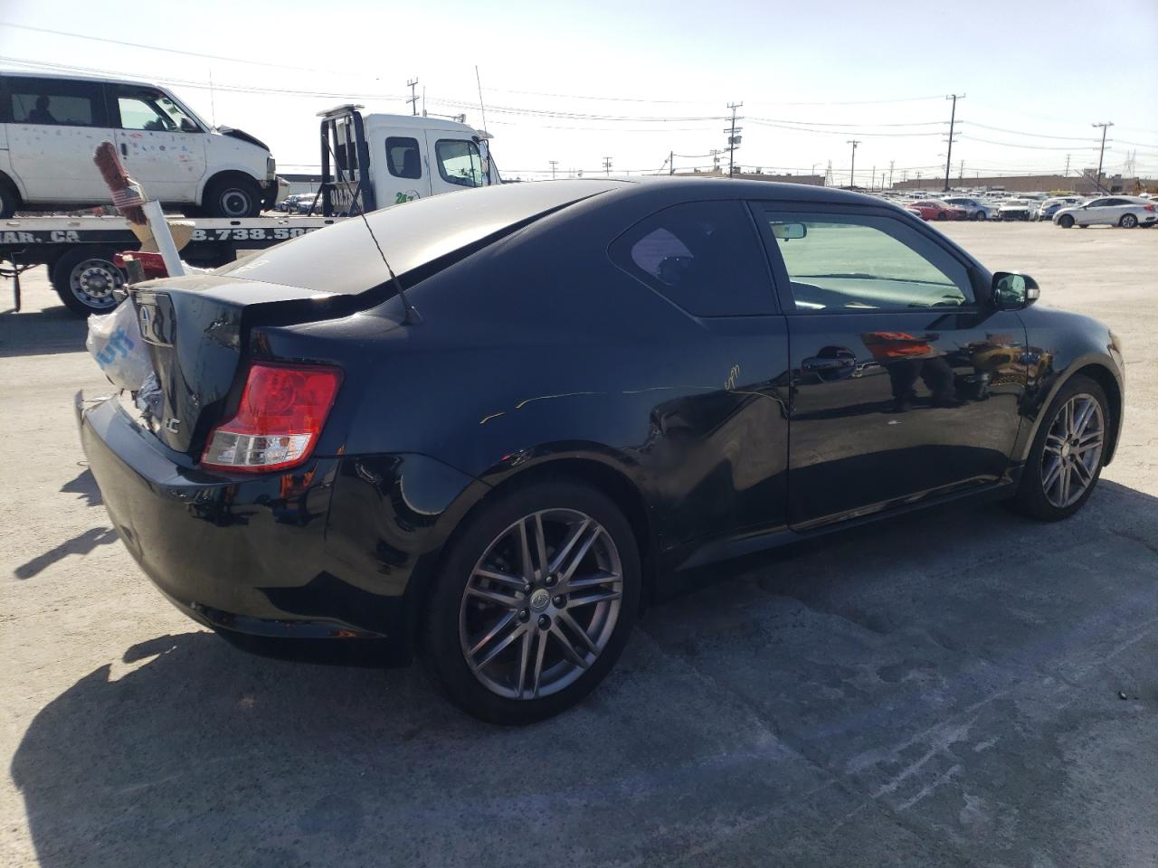 Photo 4 from auction – 2011 TOYOTA SCION TC with VIN JTKJF5C78B3020497