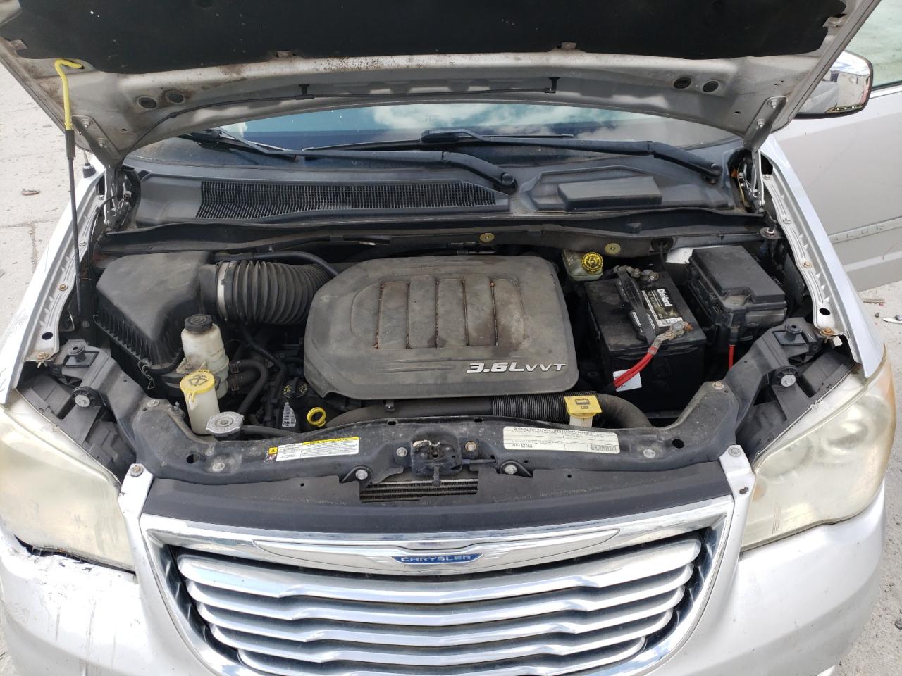 Photo 7 from auction – 2011 CHRYSLER TOWN & COU with VIN 2A4RR6DG0BR666902