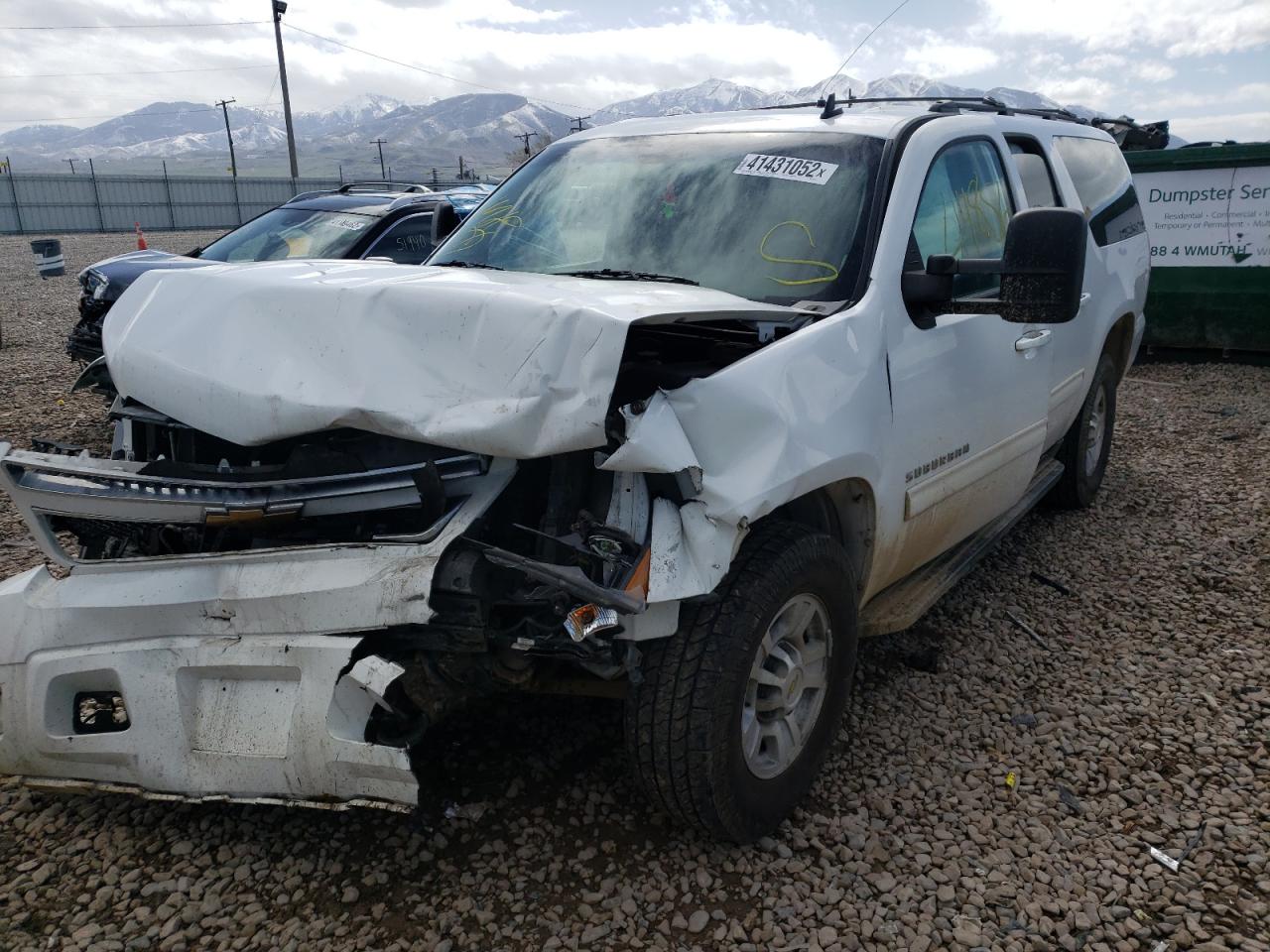 Photo 2 from auction – 2011 CHEVROLET SUBURBAN K with VIN 1GNWKMEG2BR361513