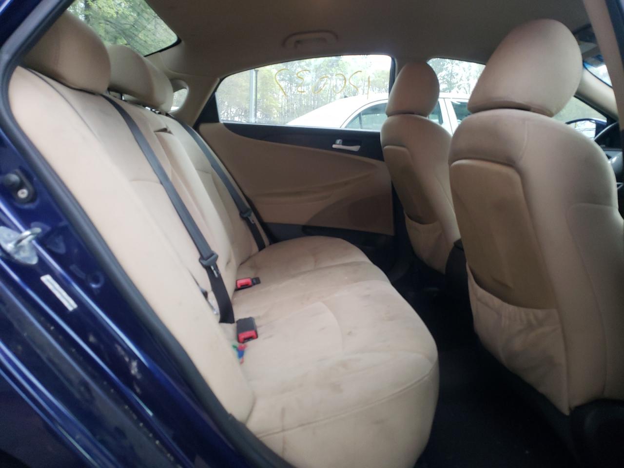Photo 6 from auction – 2011 HYUNDAI SONATA GLS with VIN 5NPEB4AC1BH114398