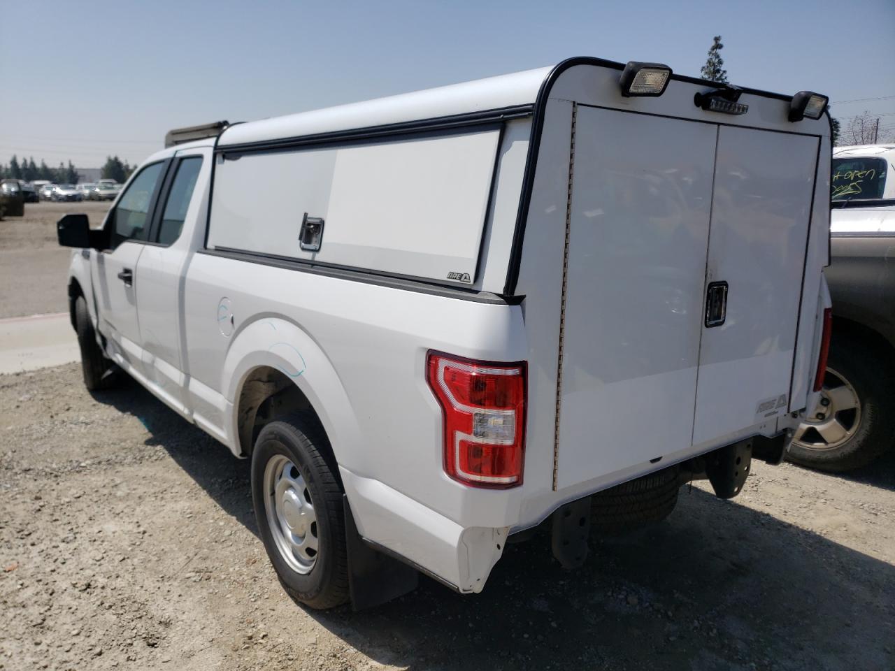 Photo 3 from auction – 2018 FORD F150 SUPER with VIN 1FTEX1CB7JKE82069