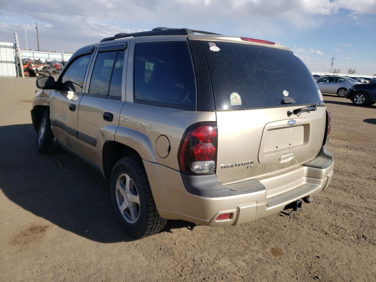 Photo 3 from auction – 2005 CHEVROLET TRAILBLAZE with VIN 1GNDT13SX52322899