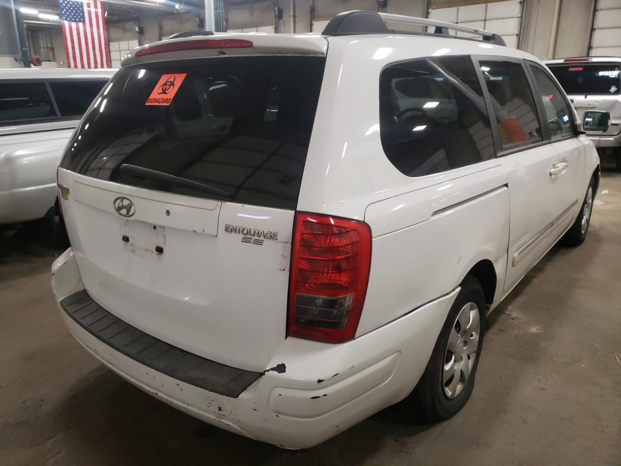 Photo 4 from auction – 2007 HYUNDAI ENTOURAGE with VIN KNDMC233476042639