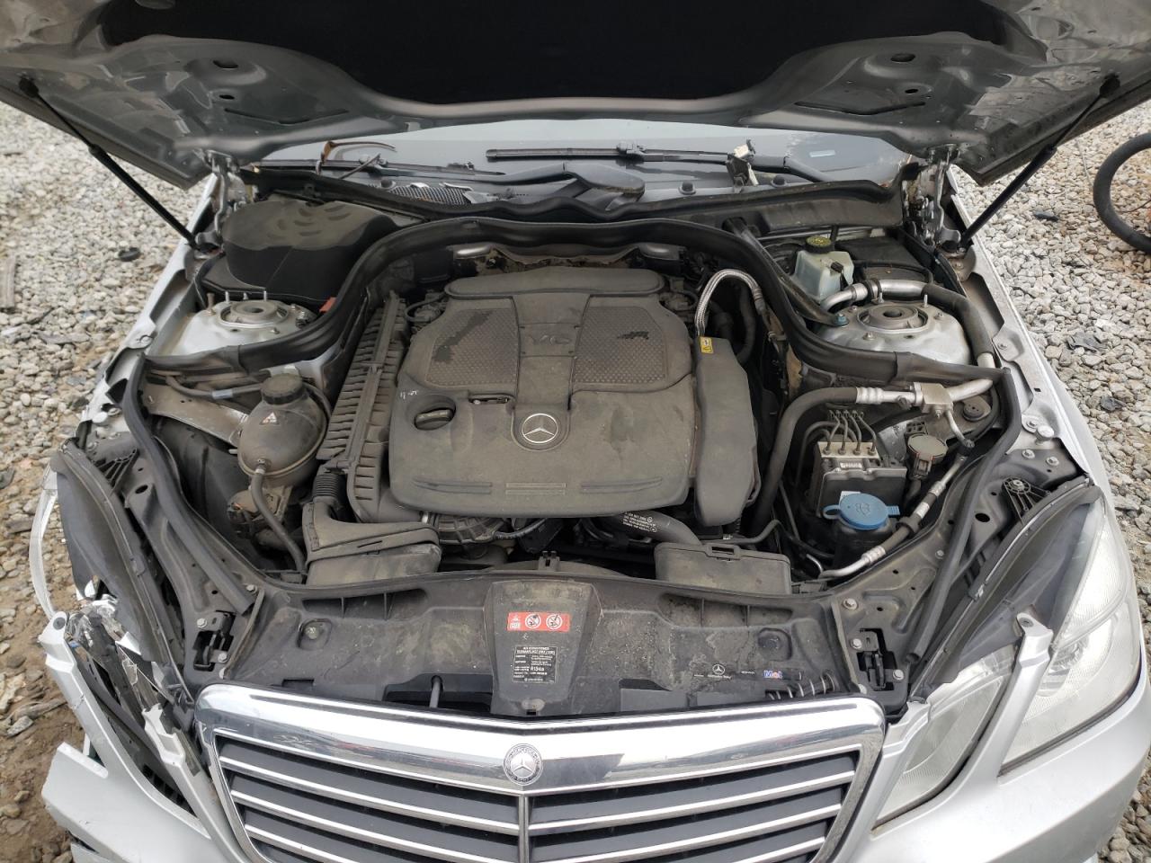 Photo 7 from auction – 2012 MERCEDES-BENZ E 350 with VIN WDDHF5KB2CA549989