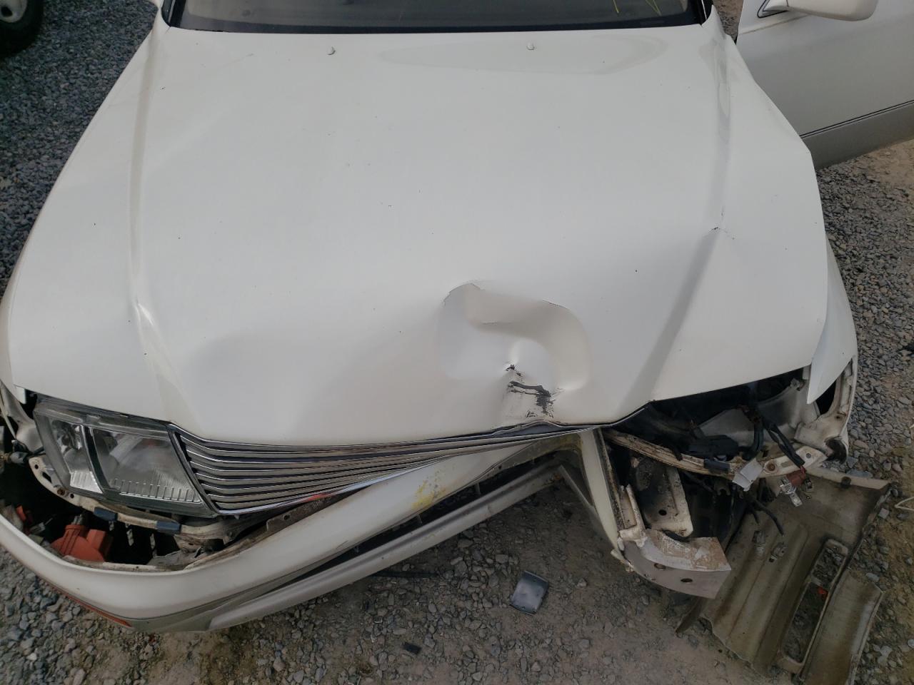 Photo 7 from auction – 1995 LEXUS LS 400 with VIN JT8UF22E9S0025257