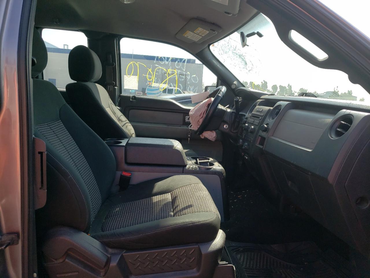 Photo 5 from auction – 2014 FORD F150 SUPER with VIN 1FTFX1CFXEKE65022