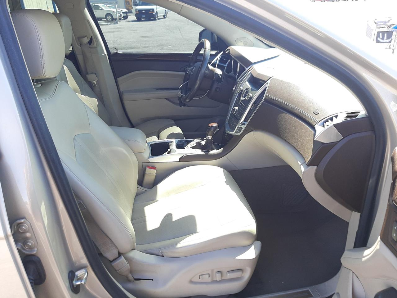 Photo 5 from auction – 2012 CADILLAC SRX PERFOR with VIN 3GYFNBE30CS544628