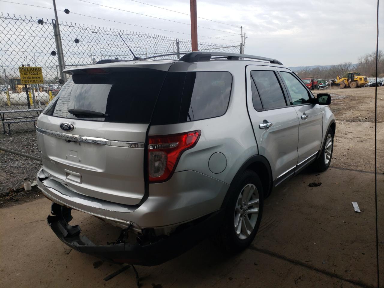 Photo 4 from auction – 2011 FORD EXPLORER X with VIN 1FMHK7D88BGA81597