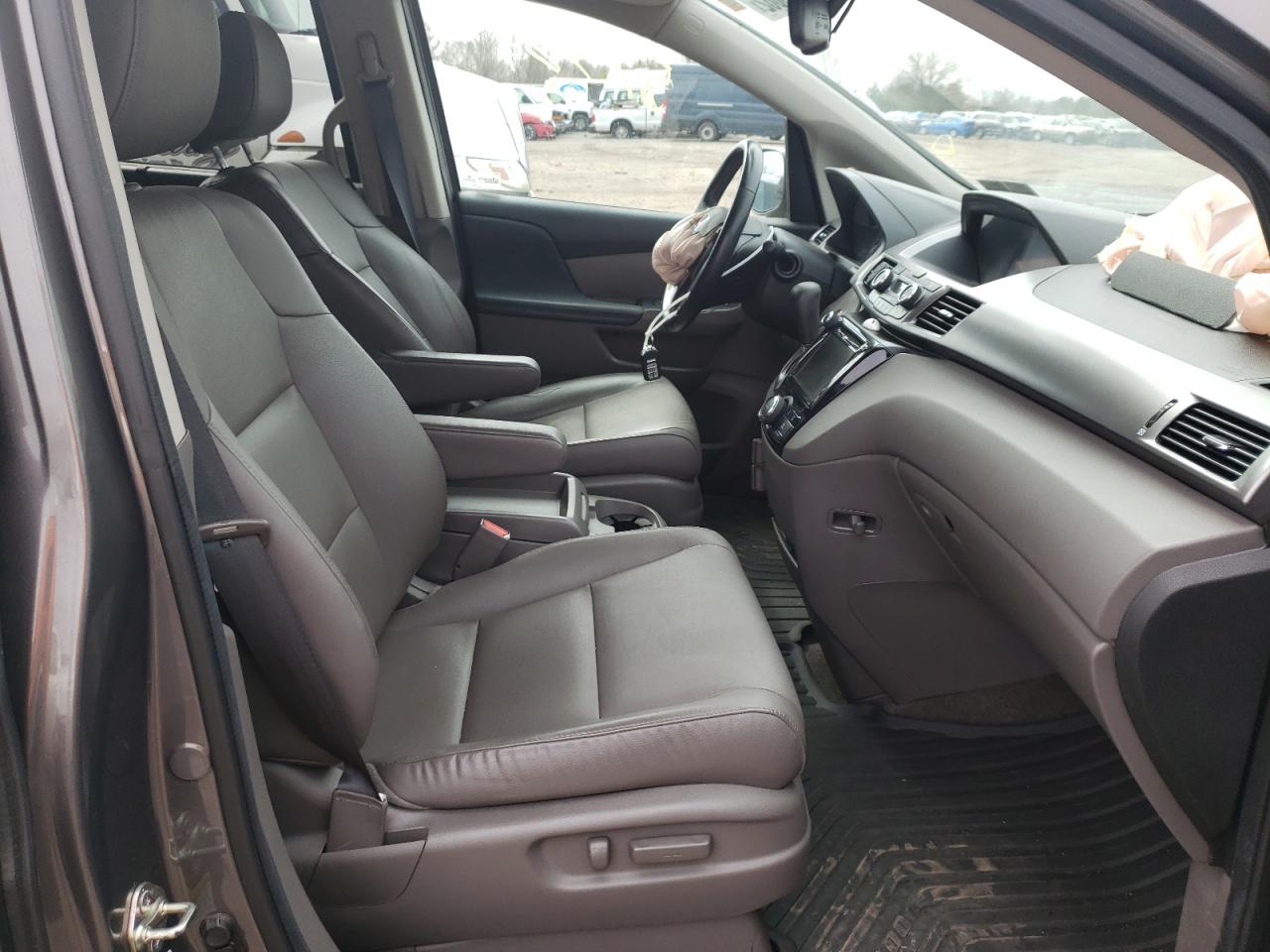 Photo 5 from auction – 2014 HONDA ODYSSEY EX with VIN 5FNRL5H69EB016078