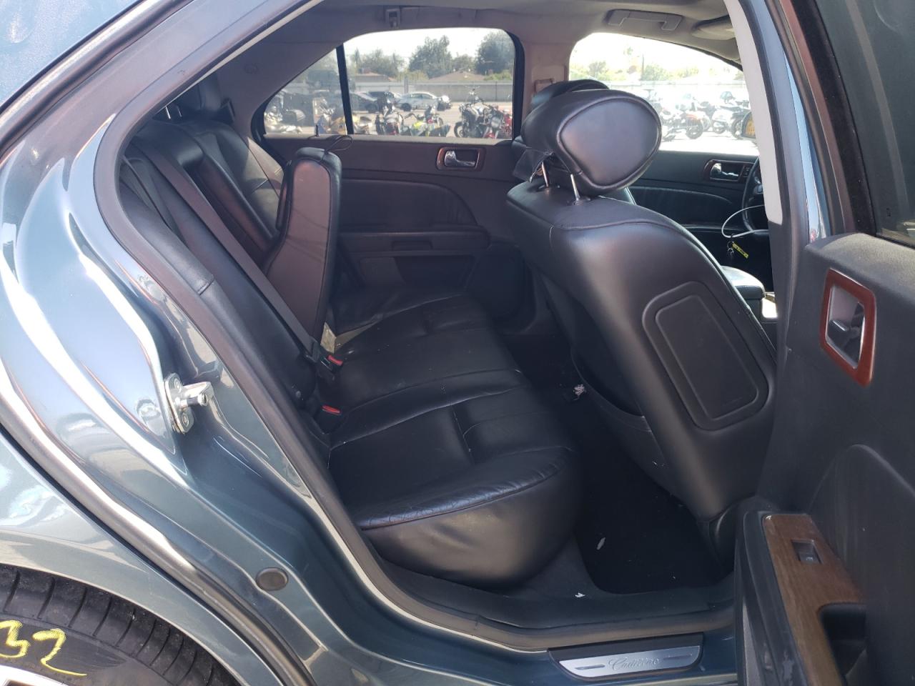 Photo 6 from auction – 2006 CADILLAC STS with VIN 1G6DW677560116781
