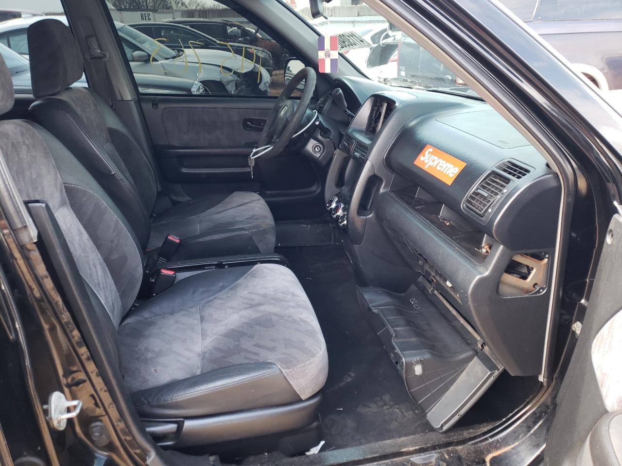 Photo 5 from auction – 2002 HONDA CR-V LX with VIN SHSRD78492U007358