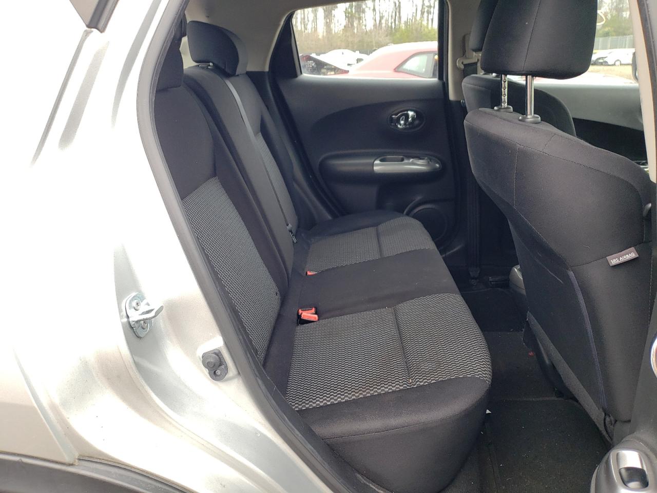 Photo 6 from auction – 2015 NISSAN JUKE S with VIN JN8AF5MR2FT511696