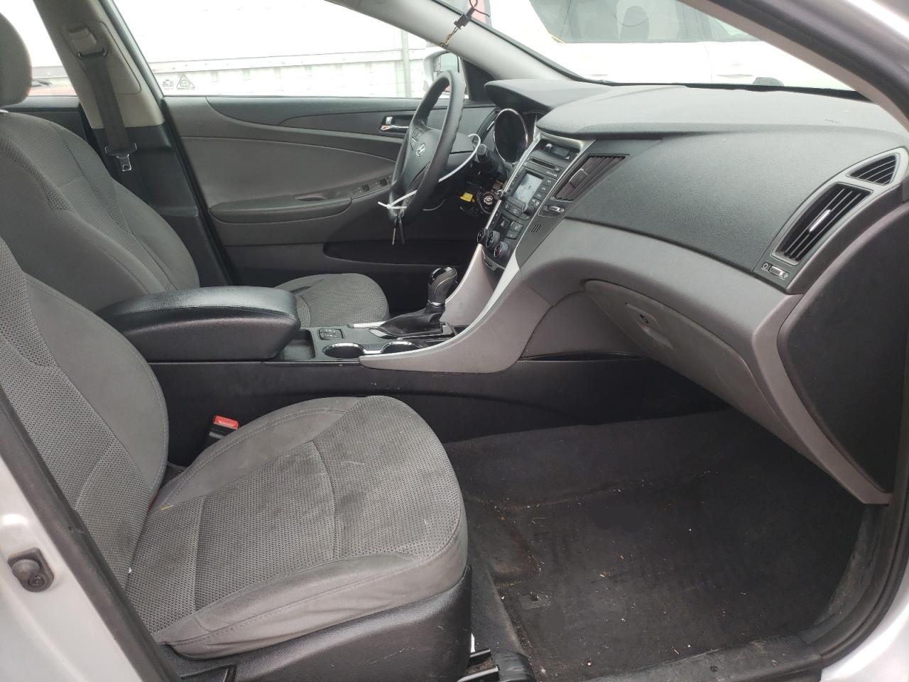 Photo 5 from auction – 2014 HYUNDAI SONATA GLS with VIN 5NPEB4AC4EH935046