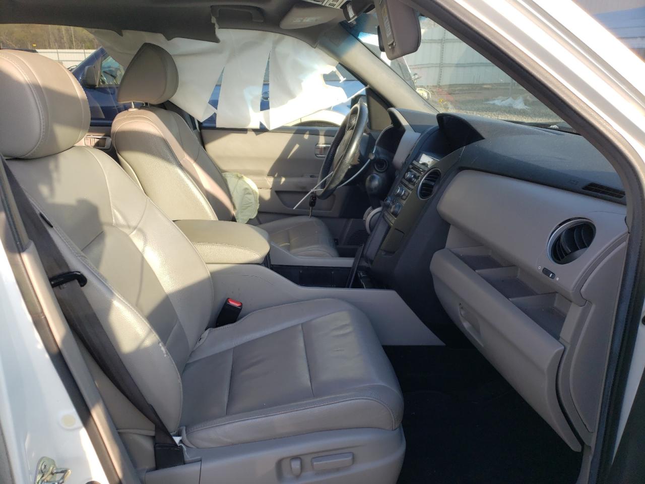 Photo 5 from auction – 2012 HONDA PILOT EXL with VIN 5FNYF3H51CB031461