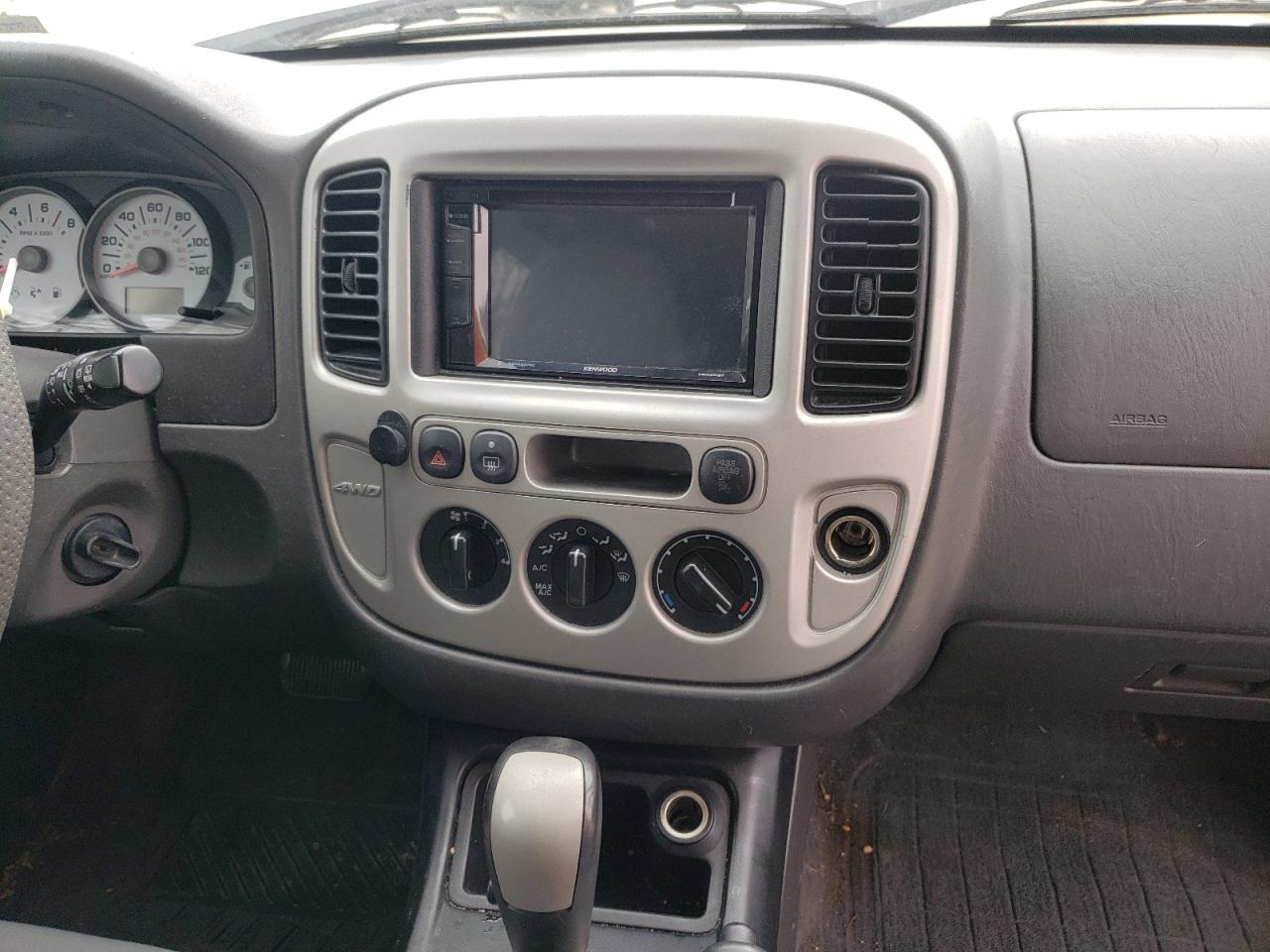 Photo 9 from auction – 2007 FORD ESCAPE XLT with VIN 1FMCU93197KA60606