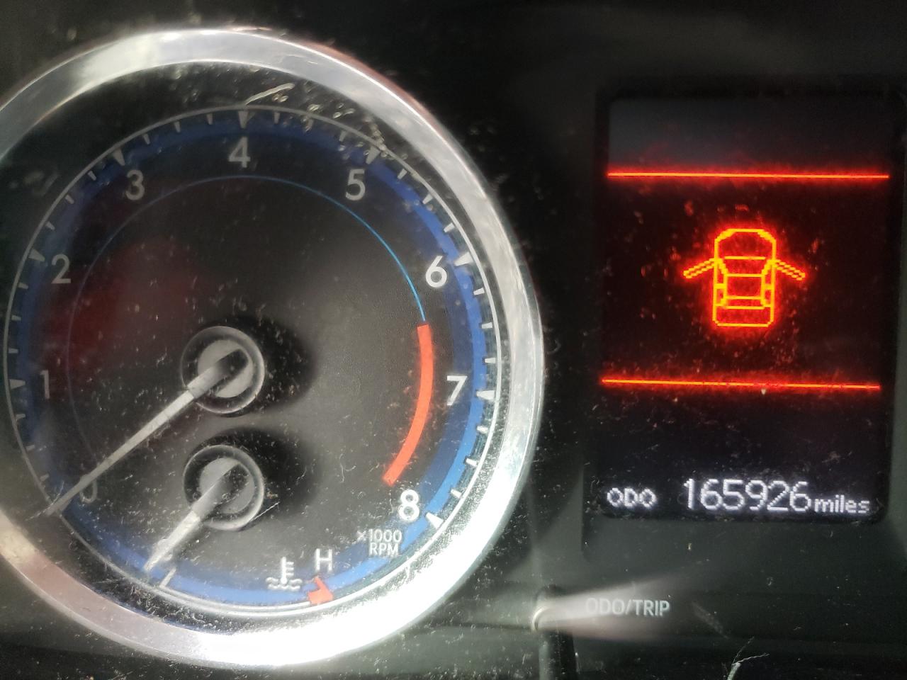 Photo 8 from auction – 2017 TOYOTA COROLLA L with VIN 5YFBURHEXHP574138
