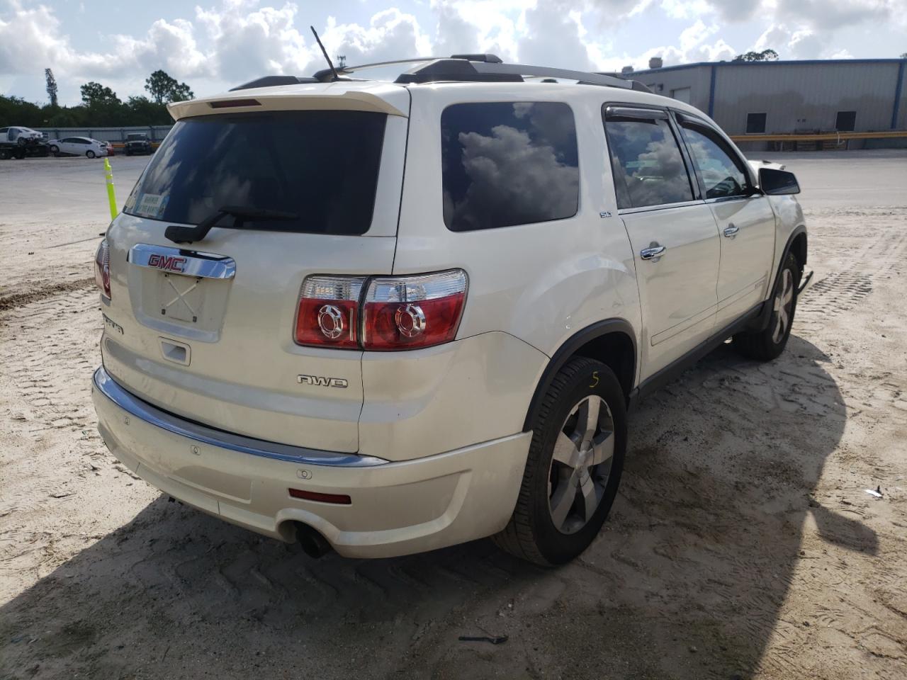 Photo 4 from auction – 2012 GMC ACADIA SLT with VIN 1GKKVRED0CJ377554