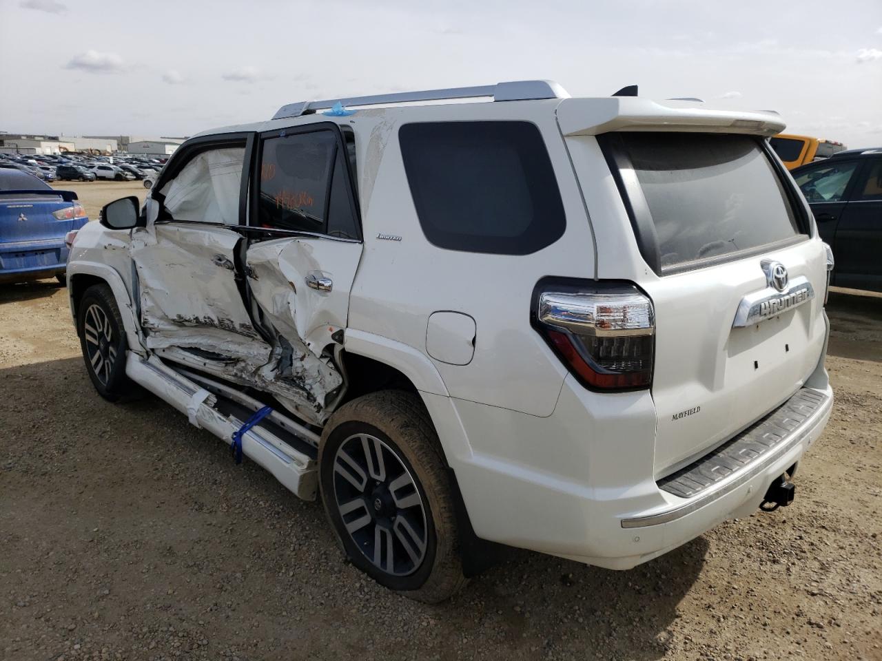 Photo 3 from auction – 2016 TOYOTA 4RUNNER SR with VIN JTEBU5JRXG5389682