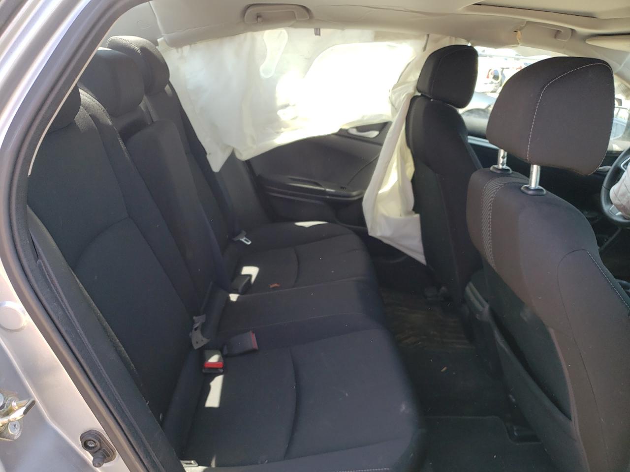 Photo 6 from auction – 2016 HONDA CIVIC EX with VIN 19XFC1F39GE013033