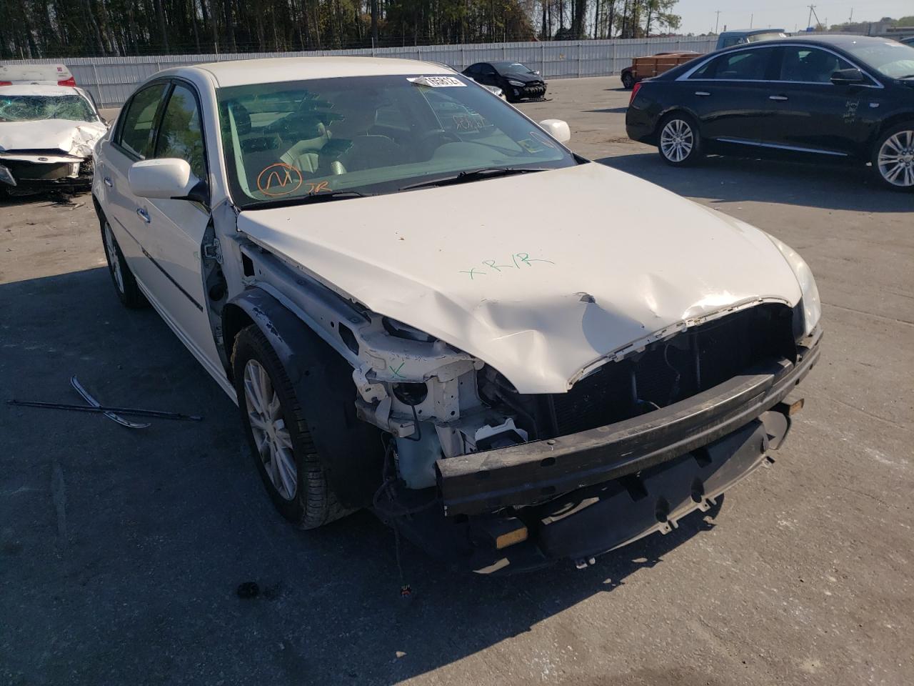 BUICK LUCERNE CX 2011 with VIN 1G4HC5EM2BU108890 - Photo from auction