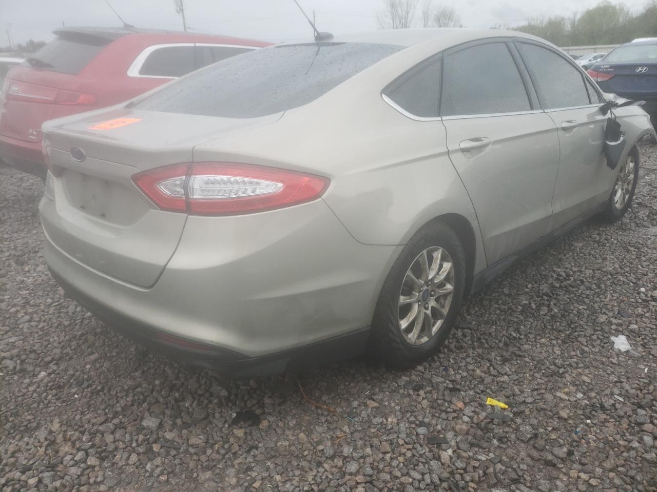Photo 4 from auction – 2016 FORD FUSION S with VIN 3FA6P0G75GR200834