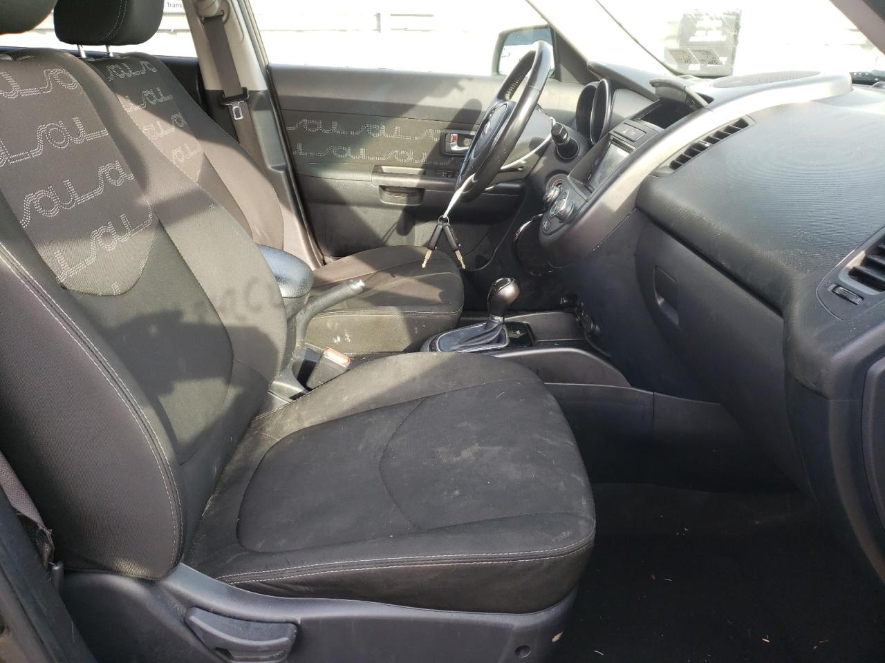 Photo 5 from auction – 2013 KIA SOUL + with VIN KNDJT2A6XD7489031