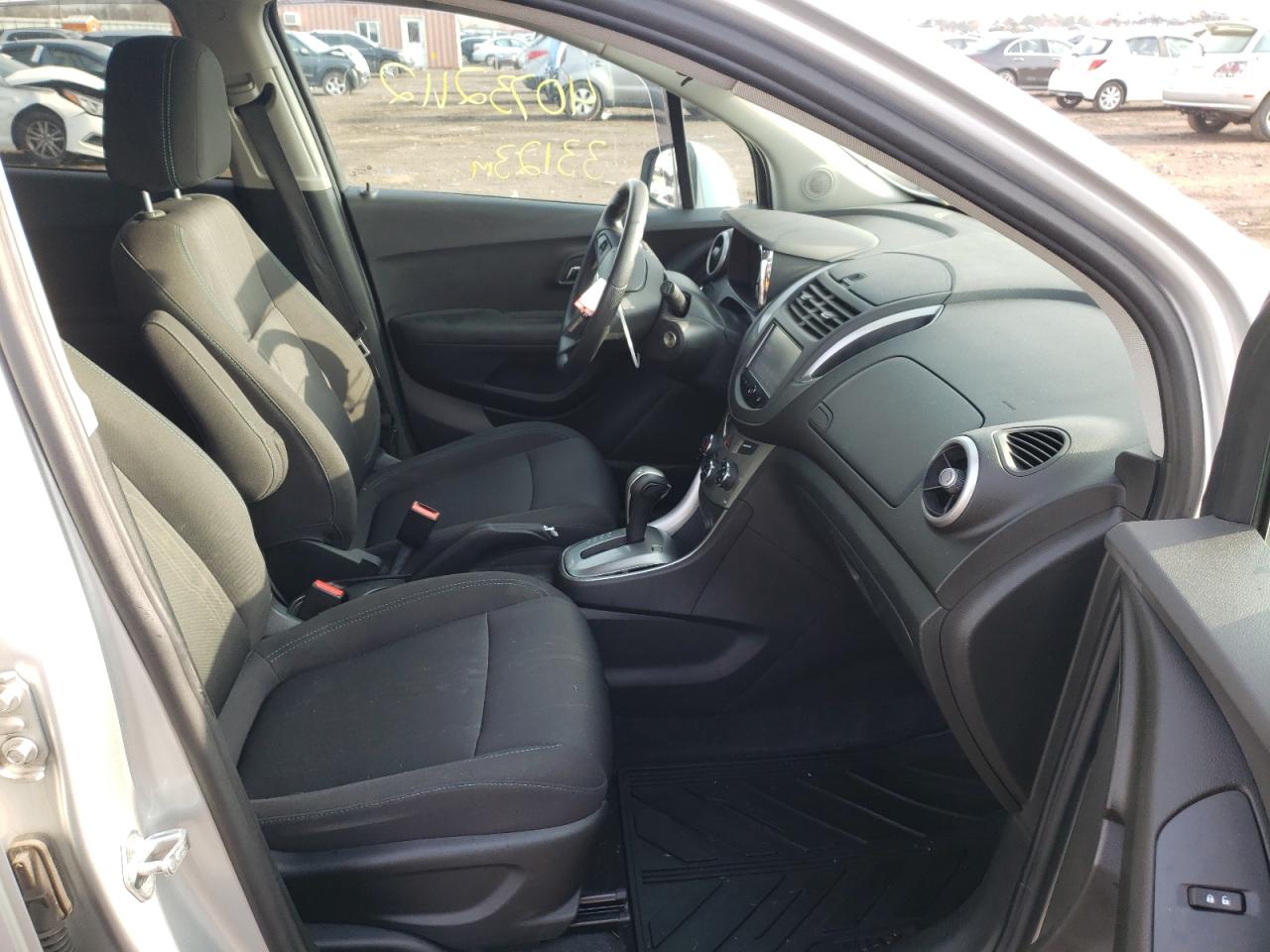 Photo 5 from auction – 2016 CHEVROLET TRAX 1LT with VIN 3GNCJLSB5GL279802