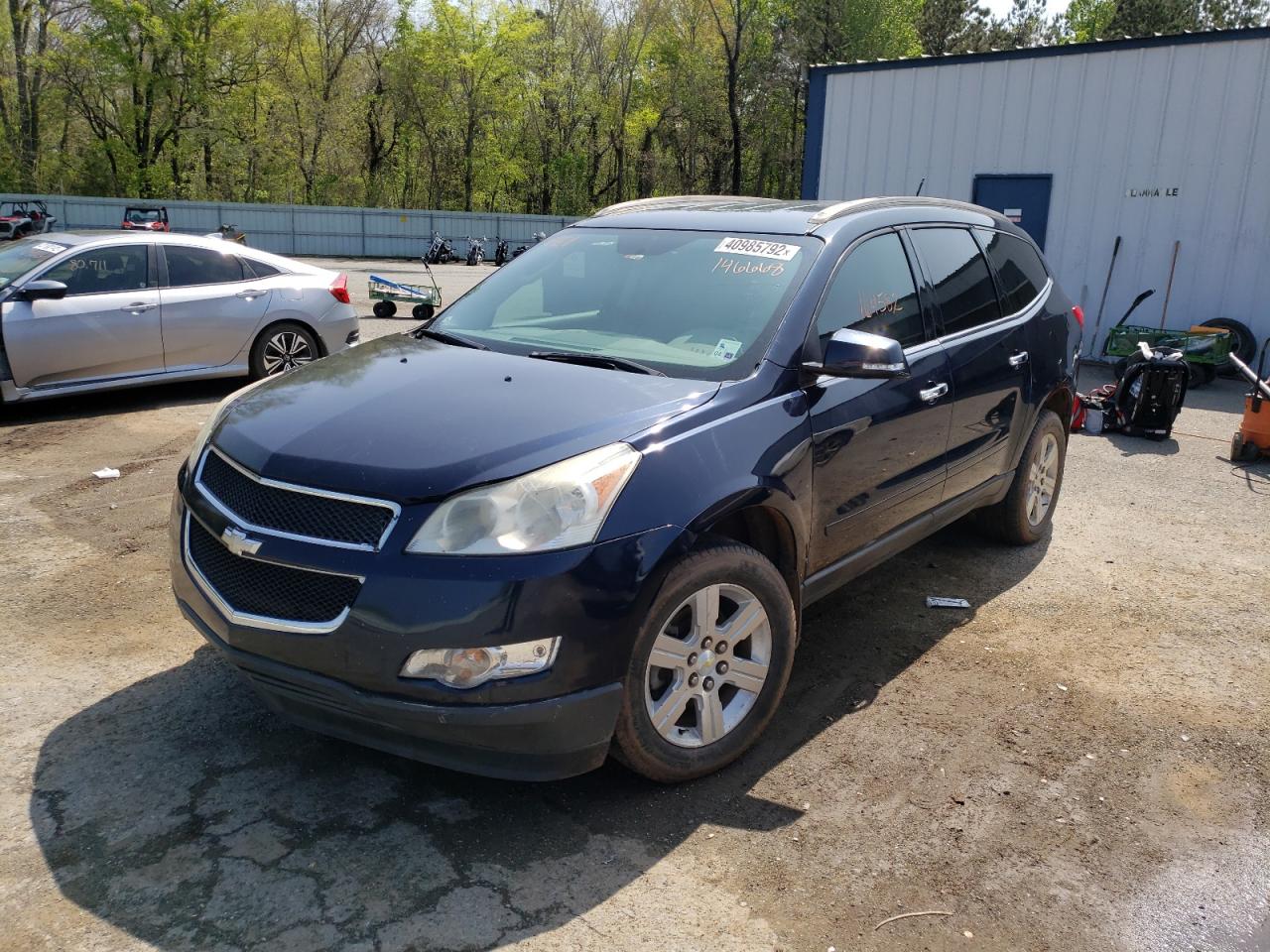 Photo 2 from auction – 2011 CHEVROLET TRAVERSE L with VIN 1GNKVJED7BJ146668