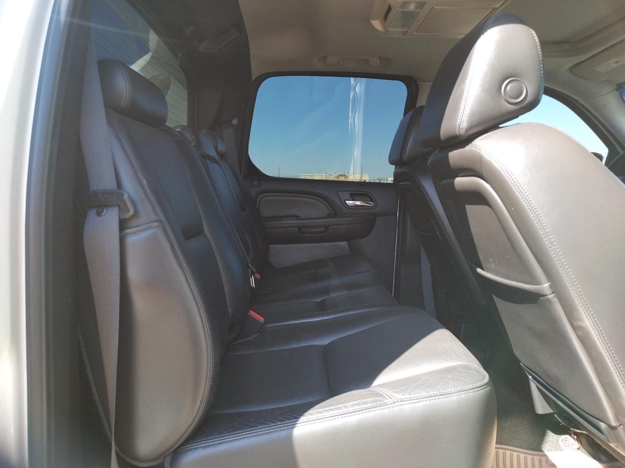 Photo 6 from auction – 2008 CADILLAC ESCALADE E with VIN 3GYFK62898G242085
