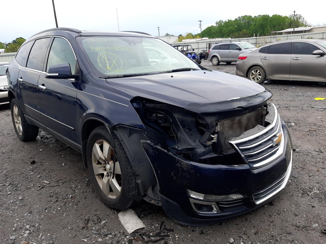 CHEVROLET TRAVERSE L 2015 with VIN 1GNKRJKD7FJ302108 - Photo from auction