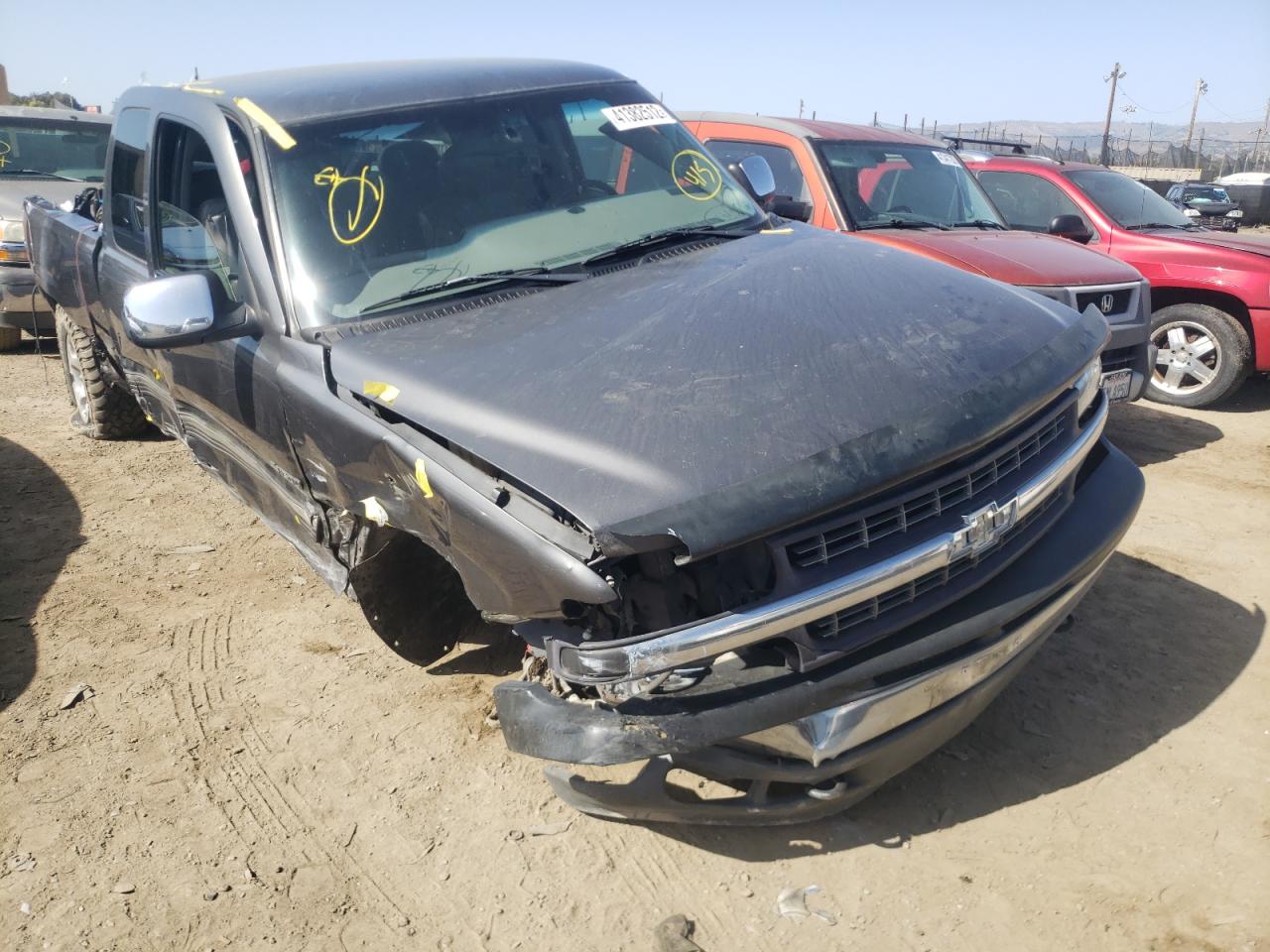 CHEVROLET 1500 2000 with VIN 1GCEK19T9YE205950 - Photo from auction