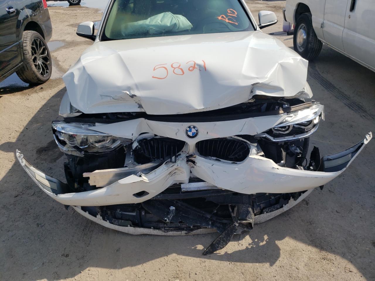 Photo 9 from auction – 2018 BMW 320 I with VIN WBA8A9C58JAD27740