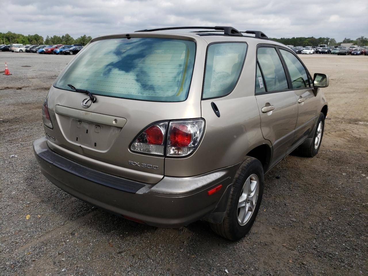Photo 4 from auction – 2001 LEXUS RX 300 with VIN JTJGF10U810114395