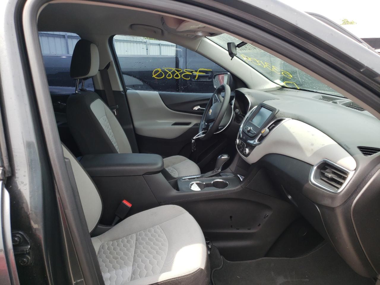 Photo 5 from auction – 2018 CHEVROLET EQUINOX LS with VIN 3GNAXHEV5JS533059