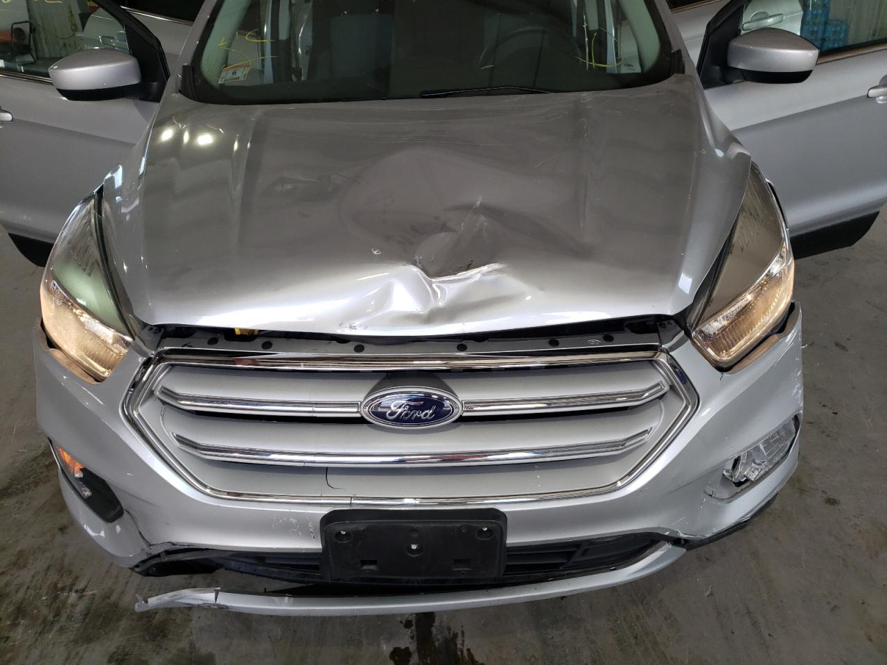 Photo 7 from auction – 2018 FORD ESCAPE SE with VIN 1FMCU9GD2JUB00962