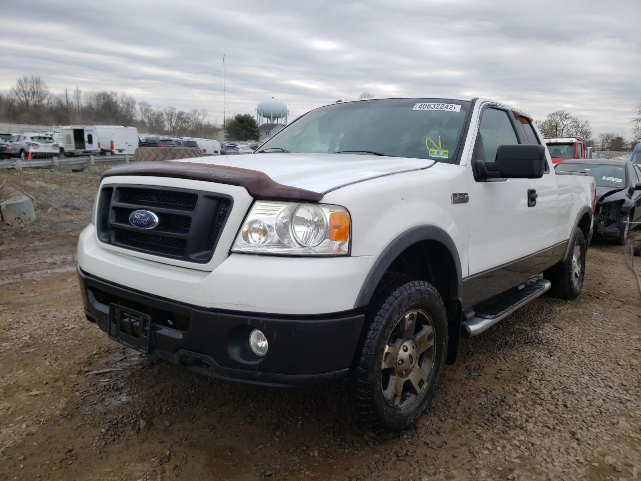 Photo 2 from auction – 2007 FORD F150 with VIN 1FTPX14527FB48258