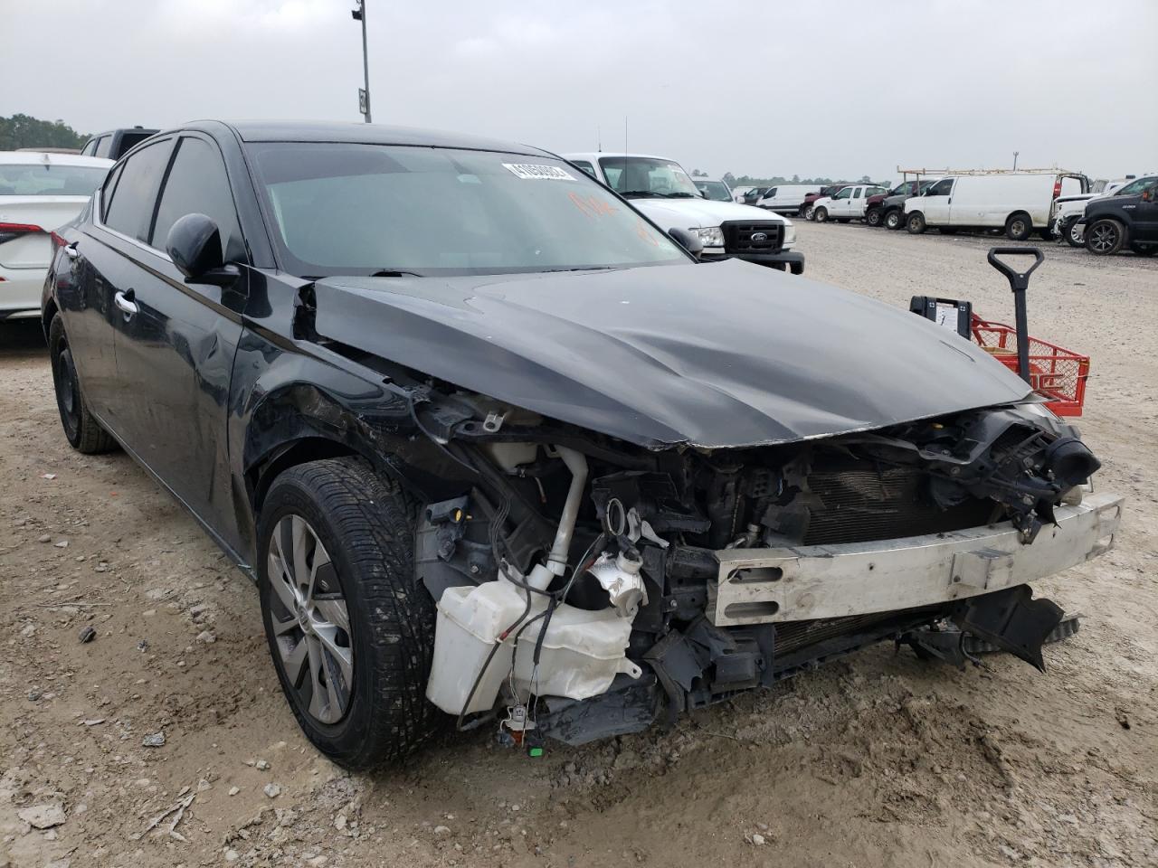 NISSAN ALTIMA S 2019 with VIN 1N4BL4BV8KC125559 - Photo from auction
