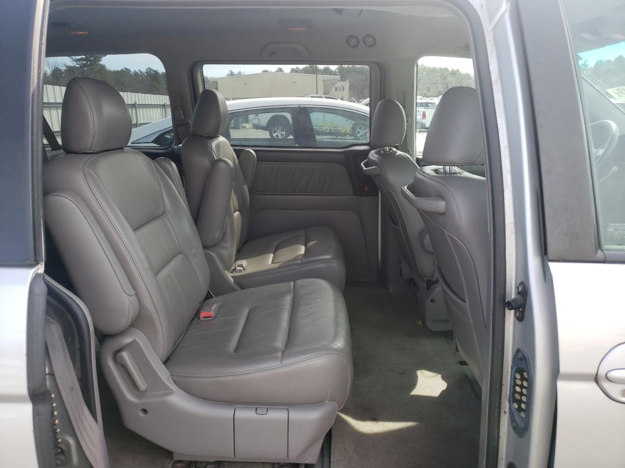 Photo 6 from auction – 2004 HONDA ODYSSEY EX with VIN 5FNRL18094B031733