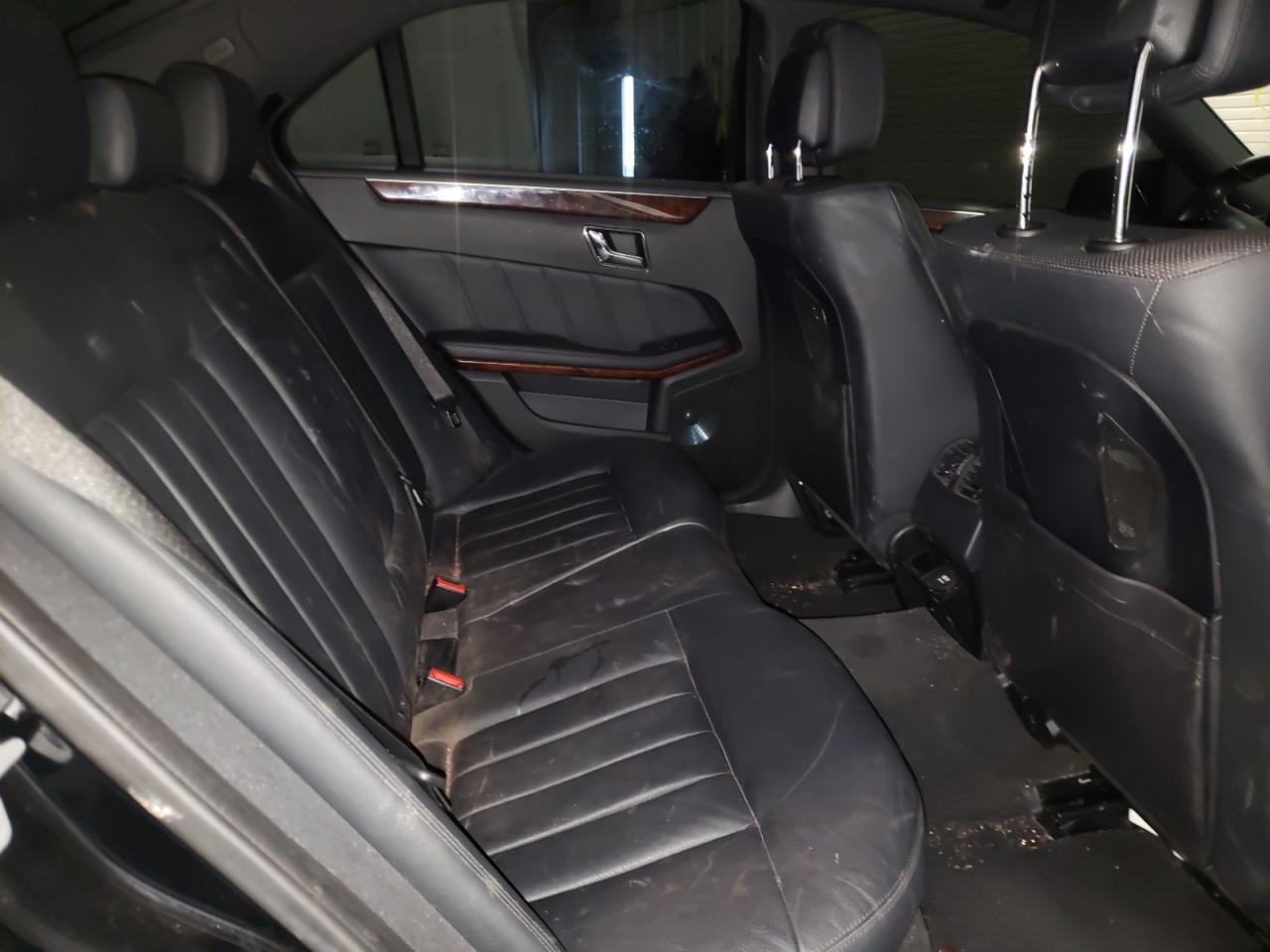 Photo 6 from auction – 2011 MERCEDES-BENZ E 550 4MAT with VIN WDDHF9AB2BA413448