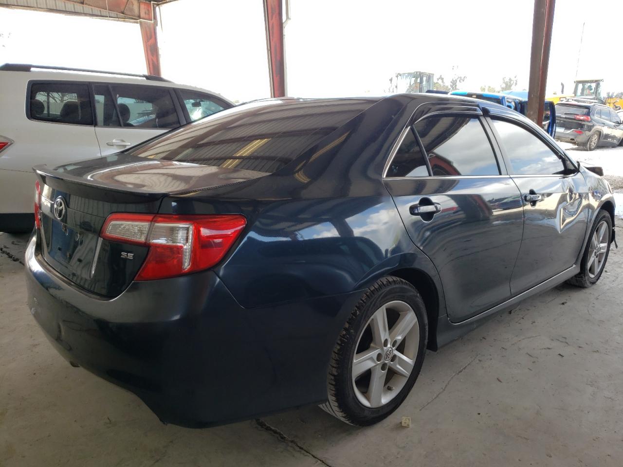Photo 4 from auction – 2014 TOYOTA CAMRY L with VIN 4T1BF1FK4EU367498