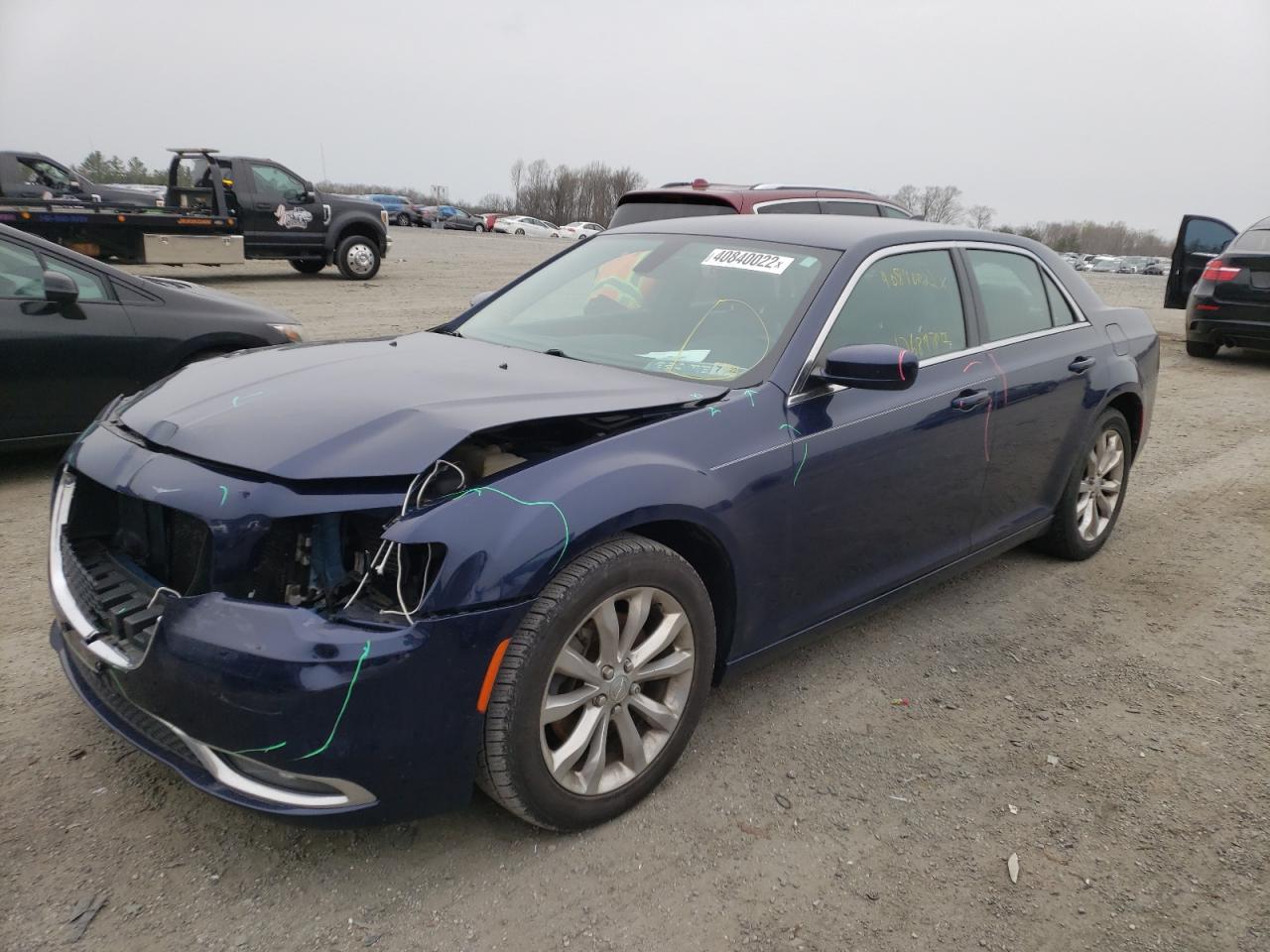Photo 2 from auction – 2015 CHRYSLER 300 LIMITE with VIN 2C3CCARG0FH781735