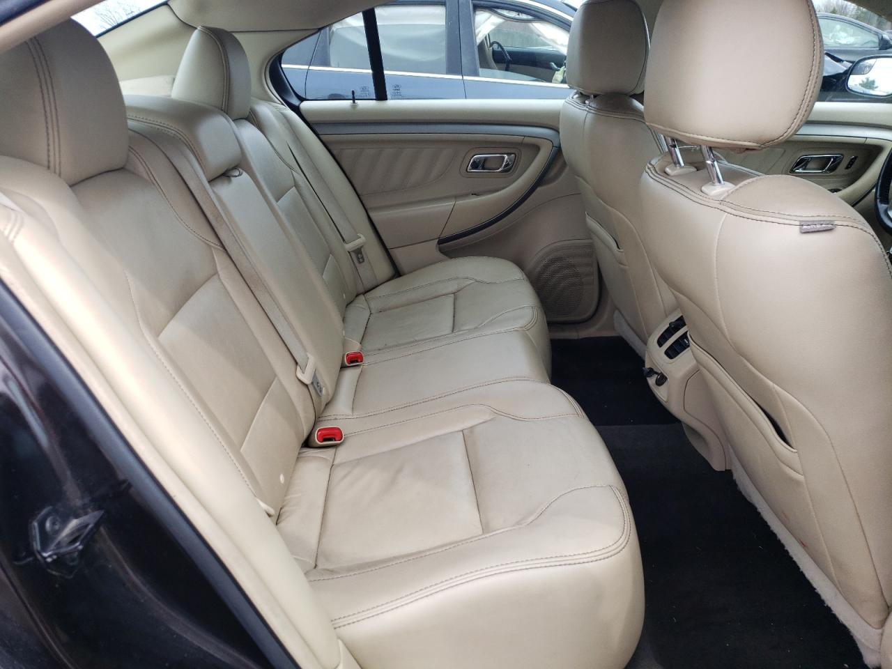 Photo 6 from auction – 2014 FORD TAURUS SEL with VIN 1FAHP2E92EG152500