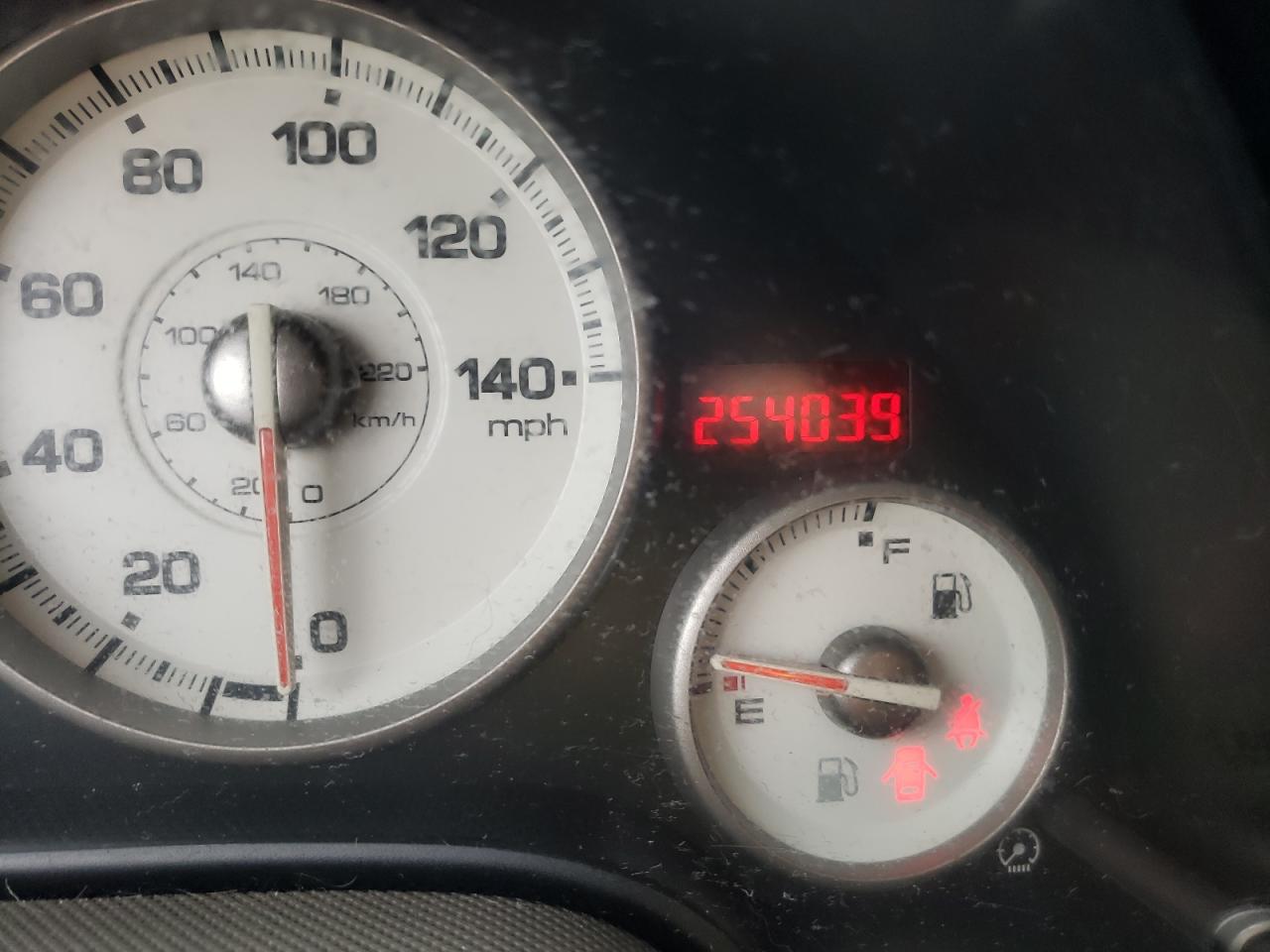 Photo 8 from auction – 2006 ACURA RSX with VIN JH4DC54856S002019