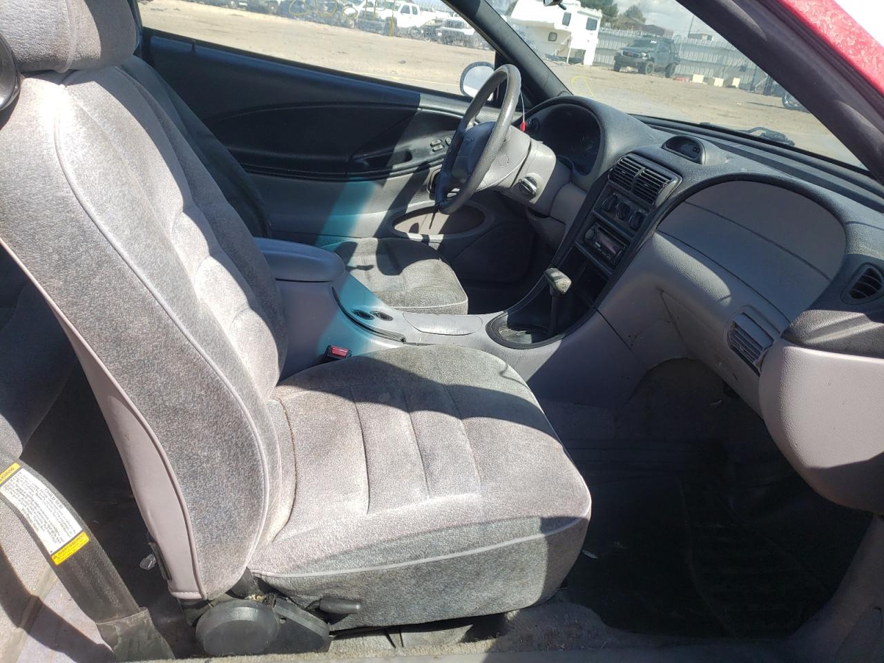 Photo 5 from auction – 1994 FORD MUSTANG with VIN 1FALP404XRF218482