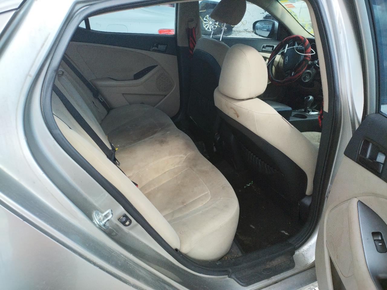 Photo 6 from auction – 2011 KIA OPTIMA LX with VIN KNAGM4A79B5071352