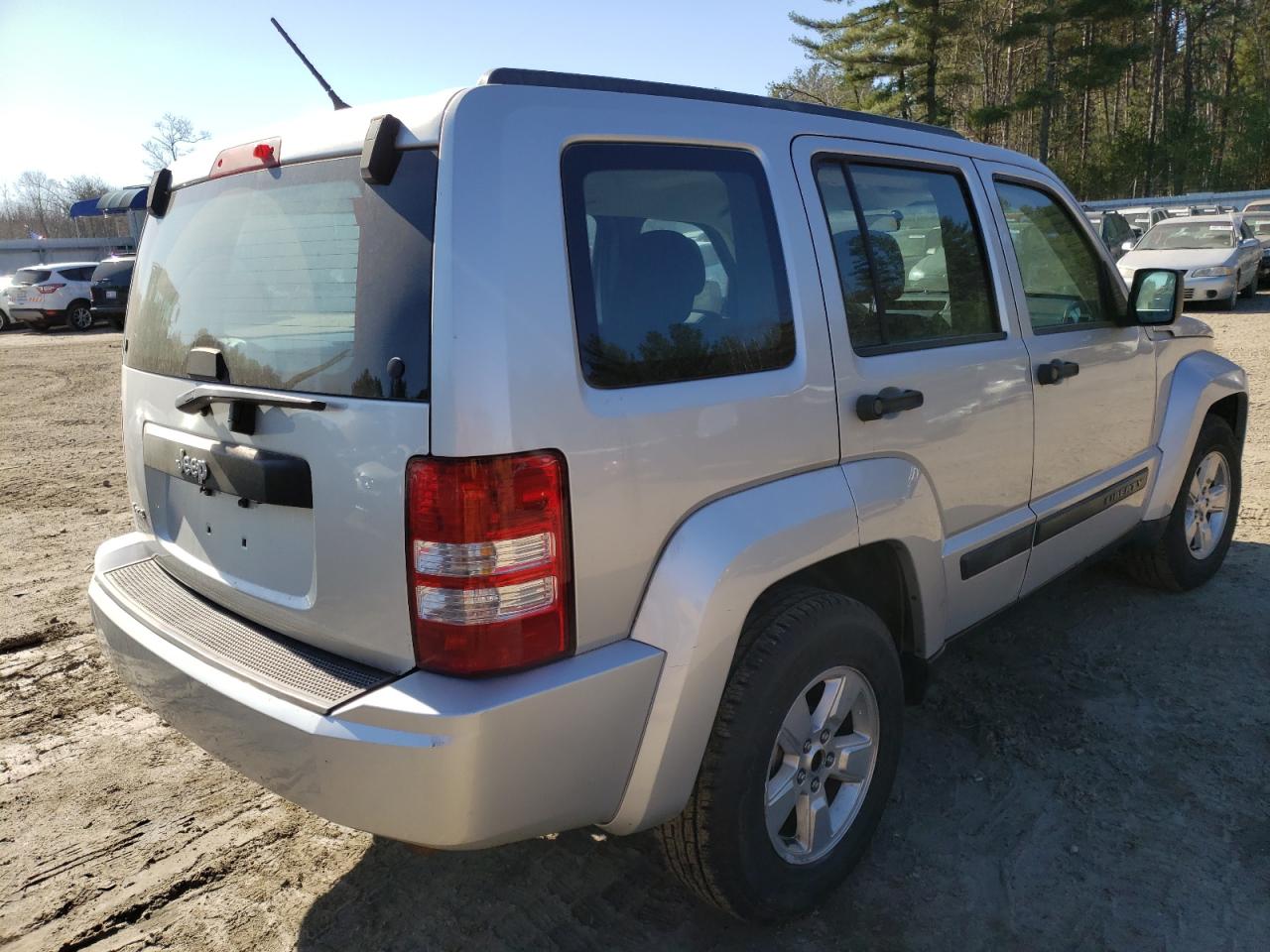 Photo 4 from auction – 2012 JEEP LIBERTY SP with VIN 1C4PJMAK5CW161366