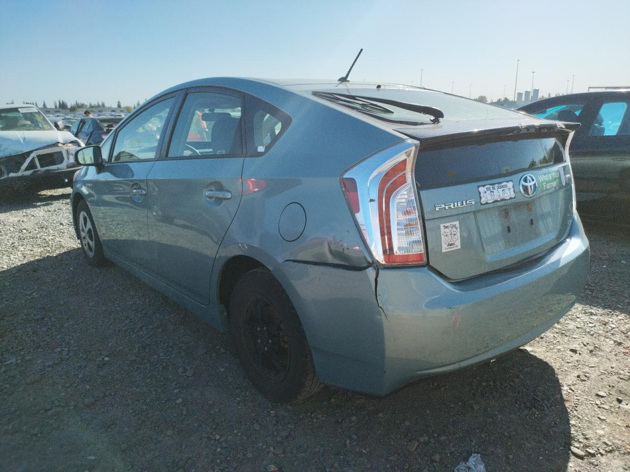 Photo 3 from auction – 2013 TOYOTA PRIUS with VIN JTDKN3DU9D1653886