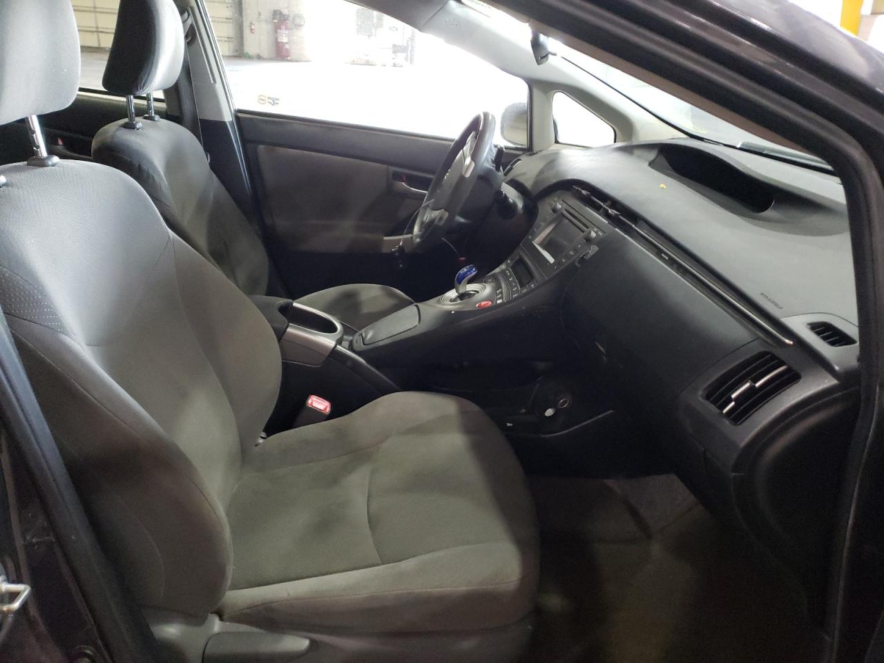 Photo 5 from auction – 2013 TOYOTA PRIUS with VIN JTDKN3DU0D5570341