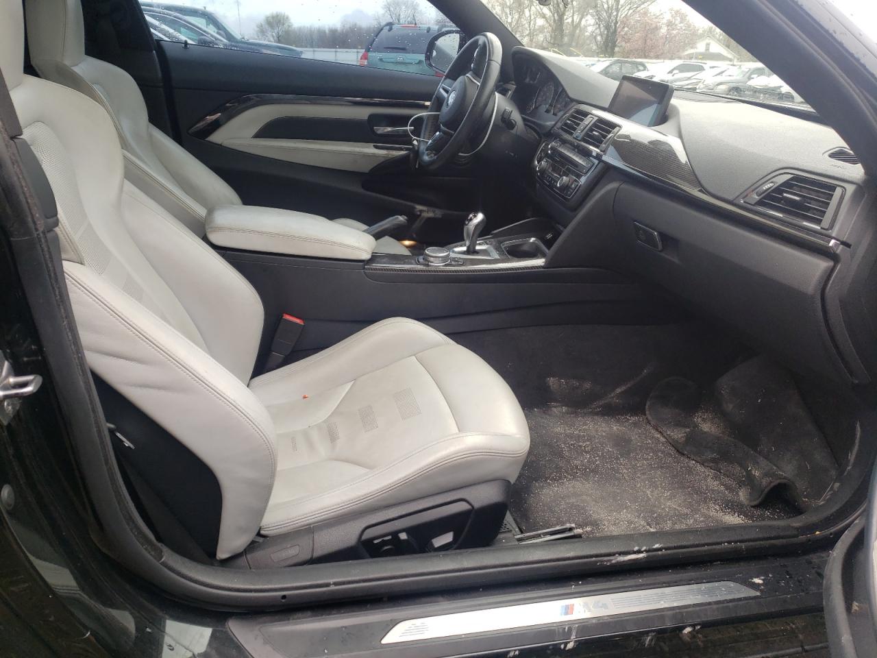 Photo 5 from auction – 2015 BMW M4 with VIN WBS3R9C53FK332616